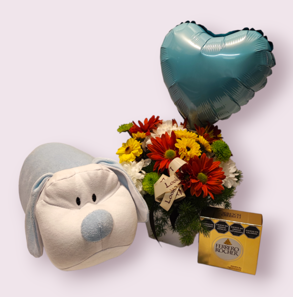 Florero con Globo Celeste, bombones Ferrero y Almohada - Imagen 2